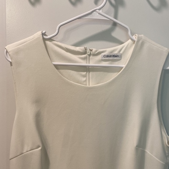 Calvin Klein - Sleeveless White Sheath Dress with Ruffle detail - Picture 3 of 9